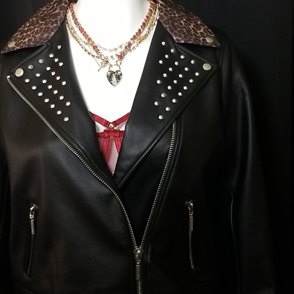 ๐HP๐Torrid Betsey Johnson Faux Leather Jacket - Picture 4 of 11